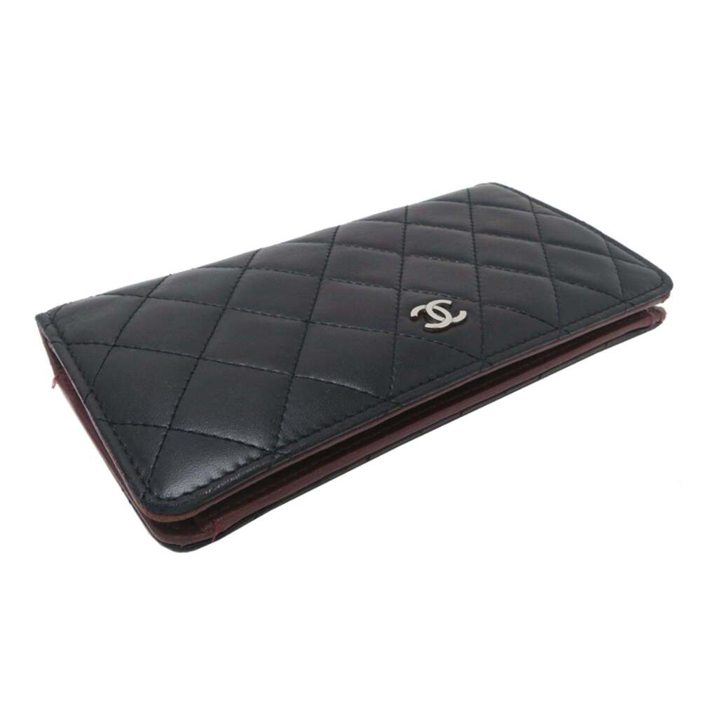 CHANEL Authentic Black Lambskin Leather Wallet - Picture 3 of 10